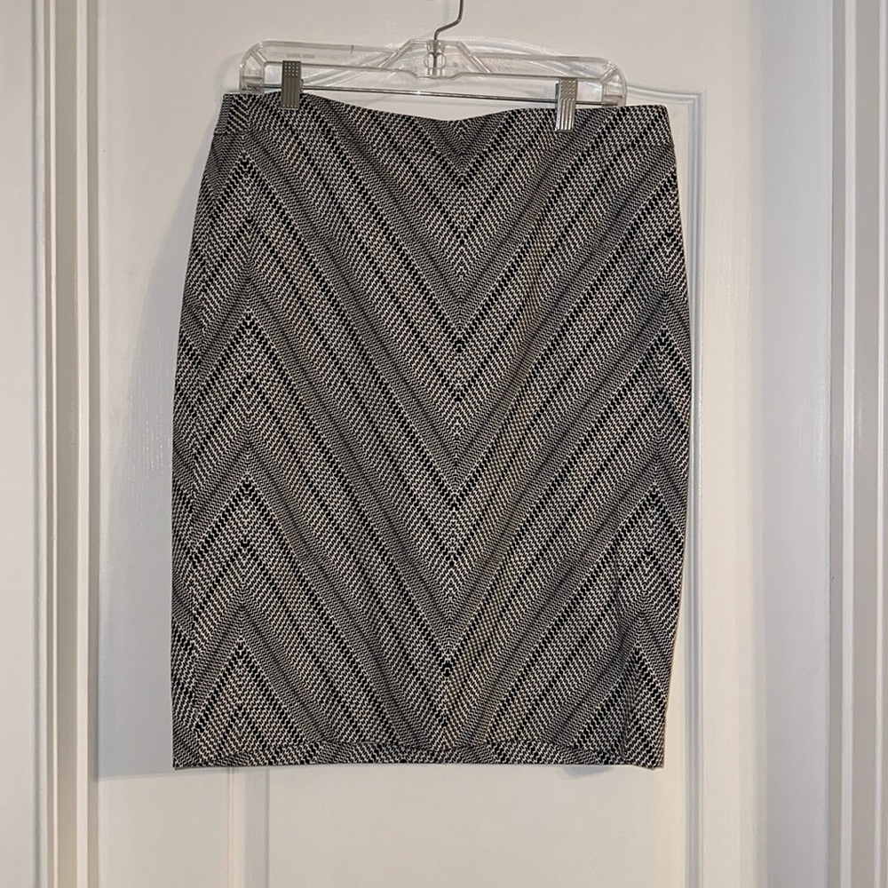 🆕 The Limited Black and White Pencil Skirt, Size 14 NWT